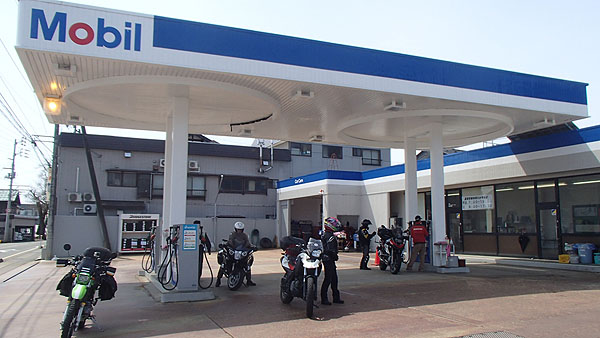 十日町のガソリンスタンド